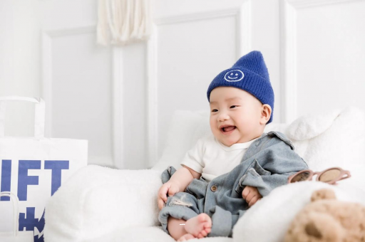 通辽宝宝眼睛红红的 通辽宝宝眼睛红红的